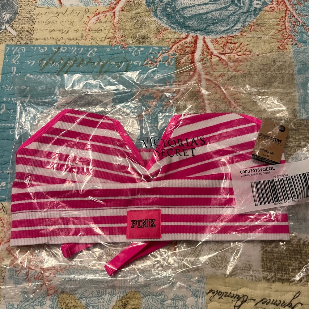 NWT- Pink seamless bralette